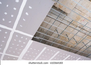 suspended-ceiling-structure-installation-gypsum-260nw-610364183.webp